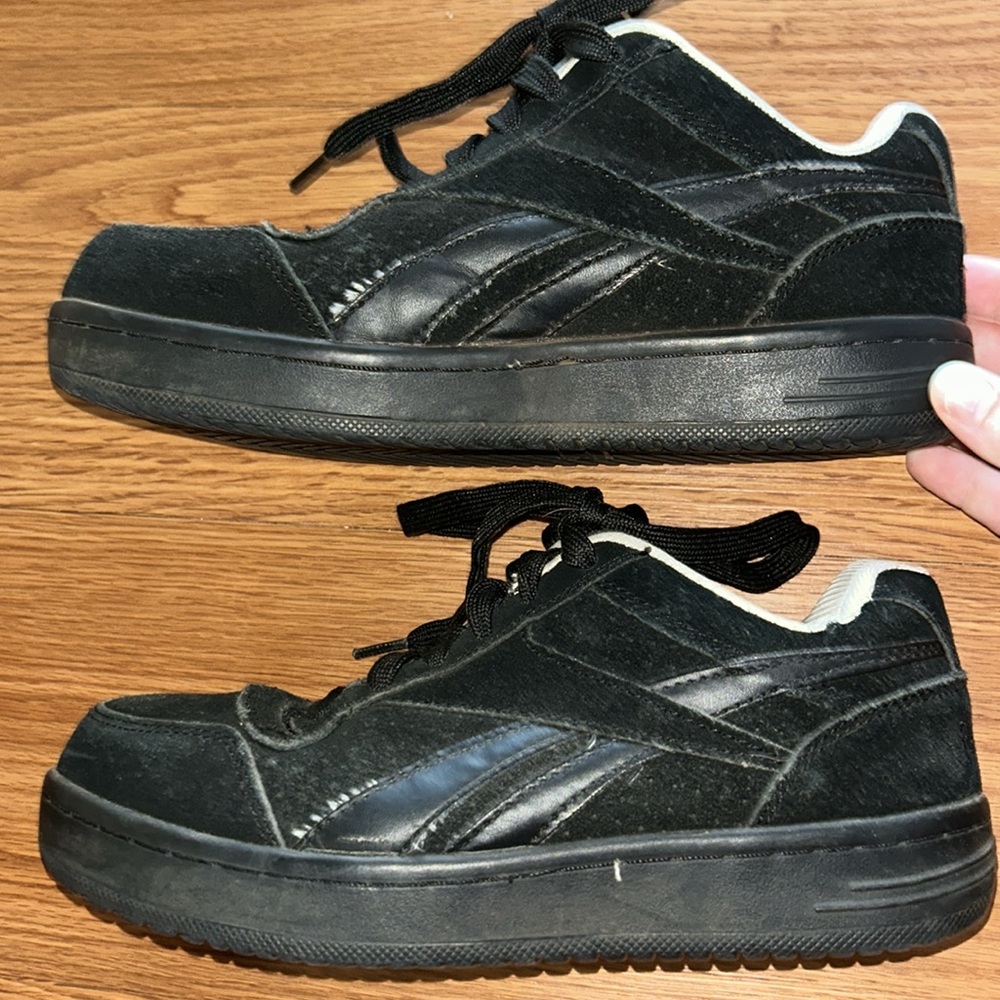 Reebok Women Shoe Work Soyay Size
7M Black Steel Toe EH Sneaker Pre
Owned - Picture 4 of 10